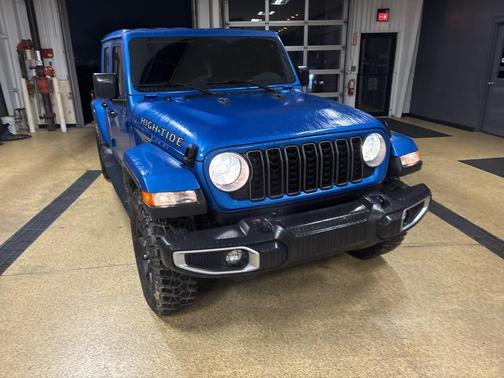 2025 Jeep Gladiator High Tide