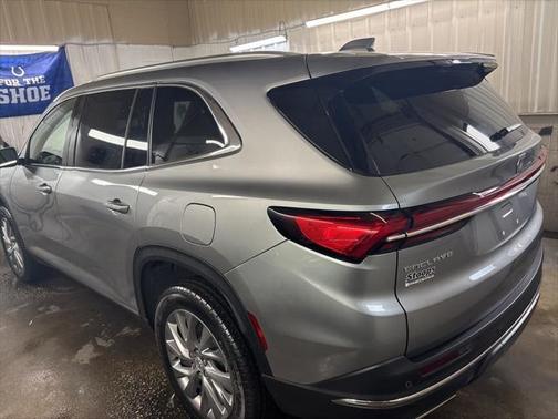 2025 Buick Enclave Preferred FWD