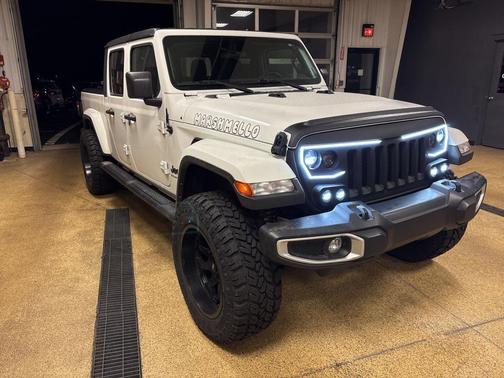 2023 Jeep Gladiator Sport S