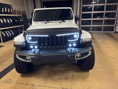 2023 Jeep Gladiator Sport S