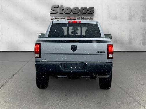 2023 RAM 1500 Classic Warlock Crew Cab 4x4 5'7' Box