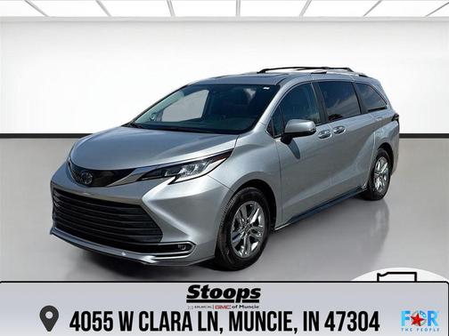 Celestial Silver Metallic 2023 Toyota Sienna Limited