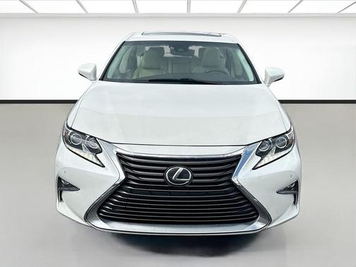 White Pearl 2016 Lexus ES 350 Base