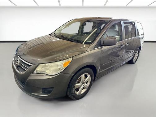 2010 Volkswagen Routan SEL