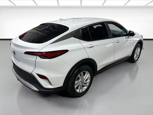 Summit White 2026 Buick Envista Preferred