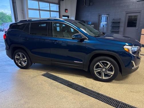 2021 GMC Terrain SLT