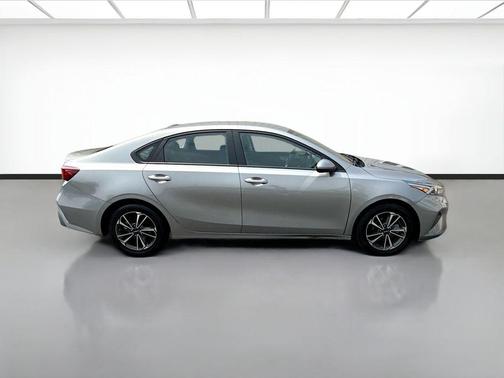 Steel Gray 2024 Kia Forte LXS
