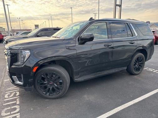 Onyx Black 2023 GMC Yukon SLE