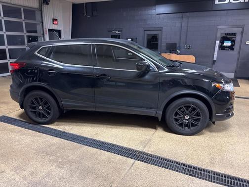 2020 Nissan Rogue Sport S
