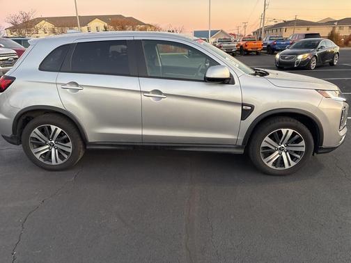 2021 Mitsubishi Outlander Sport 2.0 ES