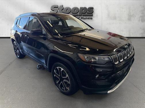 Diamond Black Crystal Pearlcoat 2022 Jeep Compass Limited