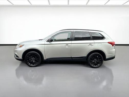 Alloy Silver Metallic 2019 Mitsubishi Outlander LE