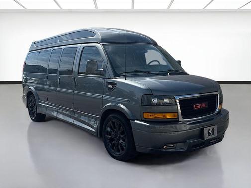 01u 2023 GMC Savana 2500 Work Van