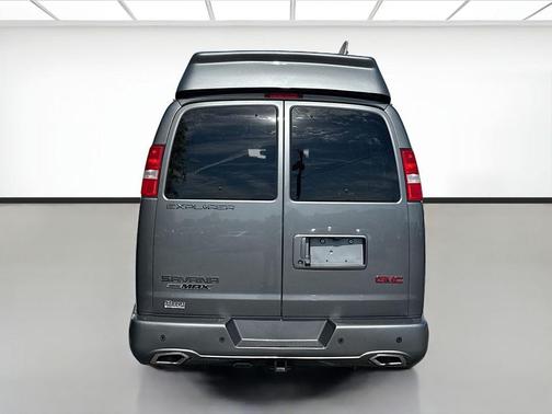 01u 2023 GMC Savana 2500 Work Van