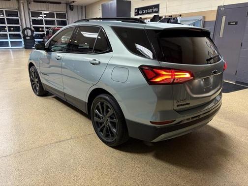 2022 Chevrolet Equinox FWD RS
