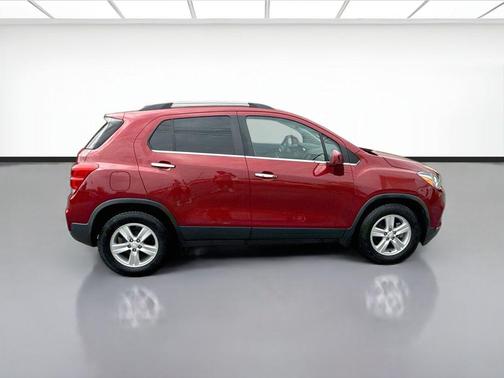 Cajun Red Tintcoat 2019 Chevrolet Trax LT