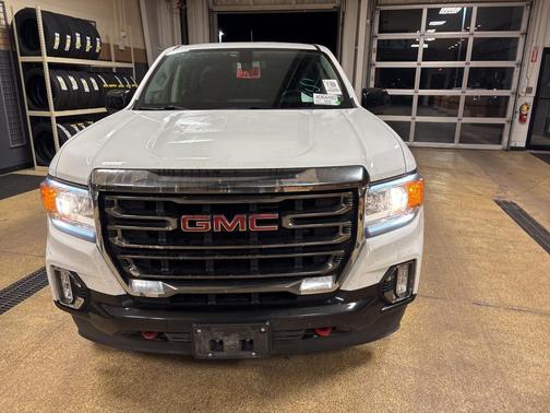 2022 GMC Canyon AT4