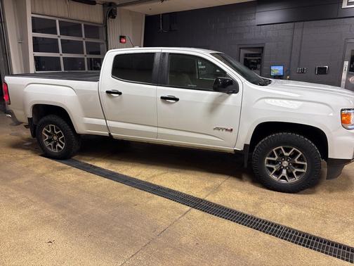 2022 GMC Canyon AT4