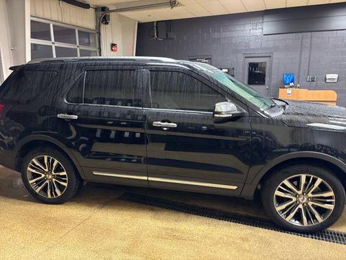 Shadow Black 2016 Ford Explorer Platinum