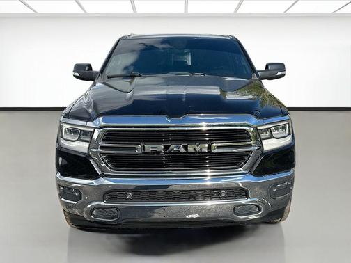 Diamond Black Crystal Pearlcoat 2019 RAM 1500 Big Horn