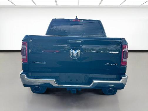 Diamond Black Crystal Pearlcoat 2019 RAM 1500 Big Horn