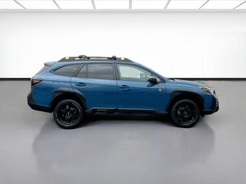 Geyser Blue 2023 Subaru Outback Wilderness