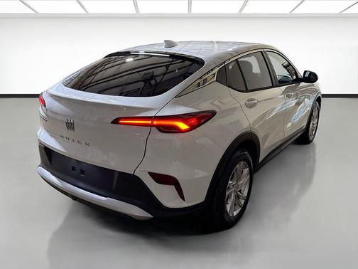 Summit White 2026 Buick Envista Preferred