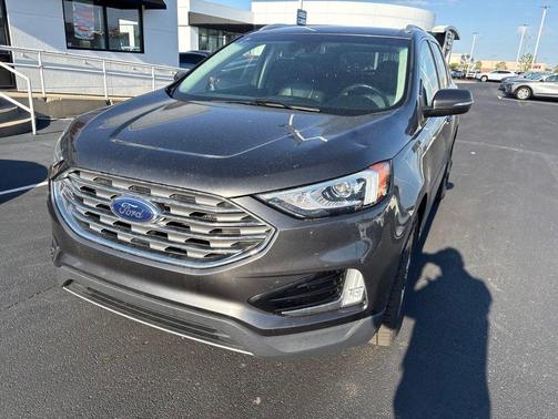 Magnetic 2019 Ford Edge Titanium