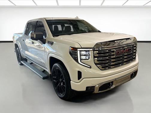 White Frost Tricoat 2025 GMC Sierra 1500 Denali