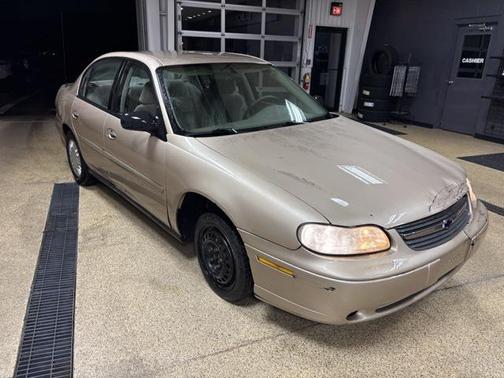 2005 Chevrolet Classic Base