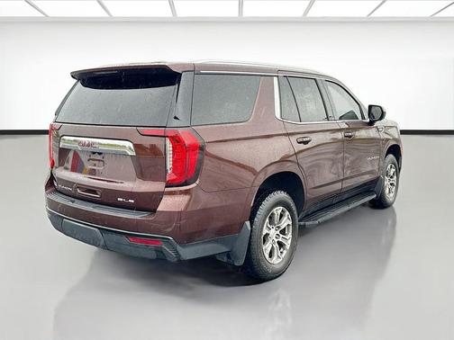 Red 2022 GMC Yukon SLE