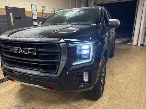 2022 GMC Yukon 4WD AT4