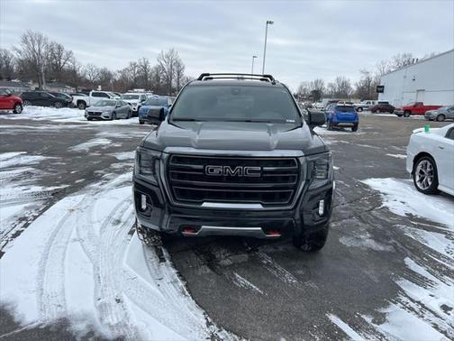 2022 GMC Yukon 4WD AT4