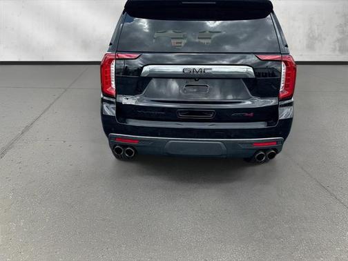 2022 GMC Yukon 4WD AT4