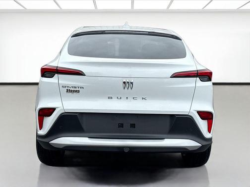 Summit White 2025 Buick Envista Preferred FWD