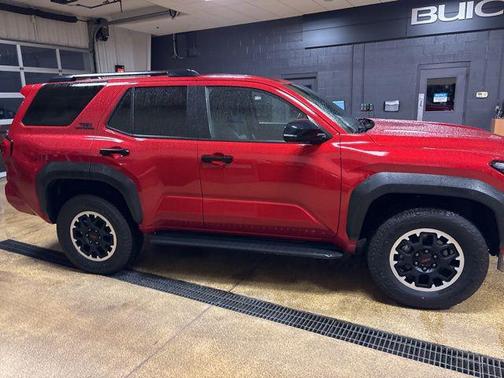 2025 Toyota 4Runner TRD Off Road
