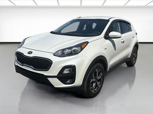 Snow White Pearl 2021 Kia Sportage LX
