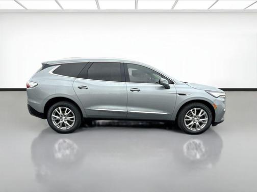 Moonstone Gray Metallic 2023 Buick Enclave Essence FWD