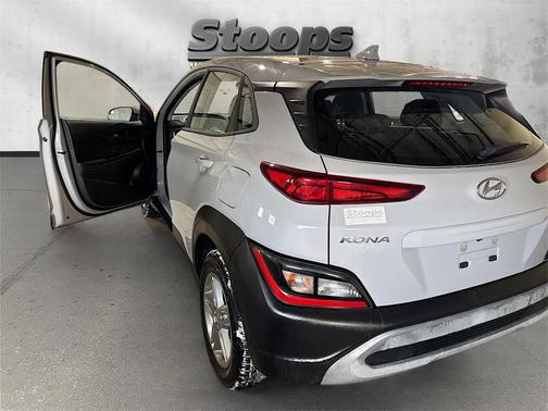 2022 Hyundai KONA SE