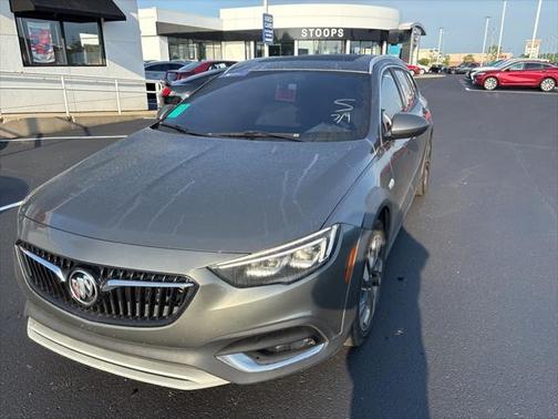 2018 Buick Regal TourX Essence