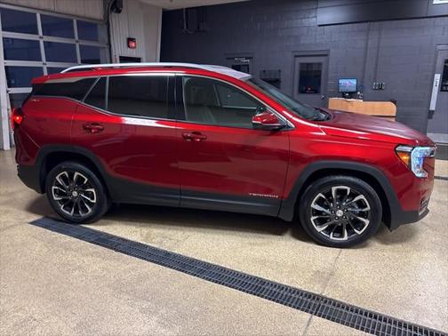 2022 GMC Terrain SLT