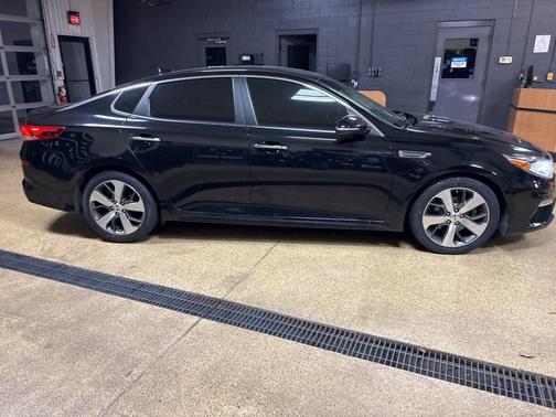 2019 Kia Optima S