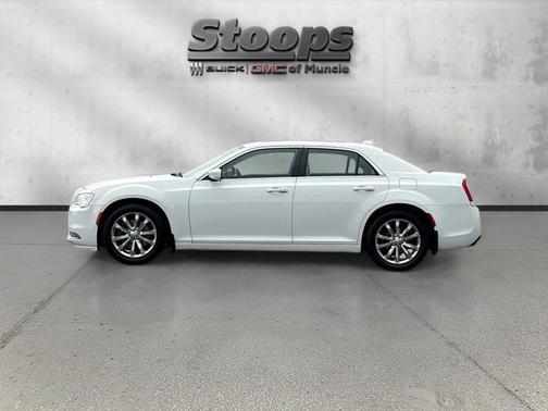 2017 Chrysler 300 Limited