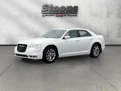2017 Chrysler 300 Limited