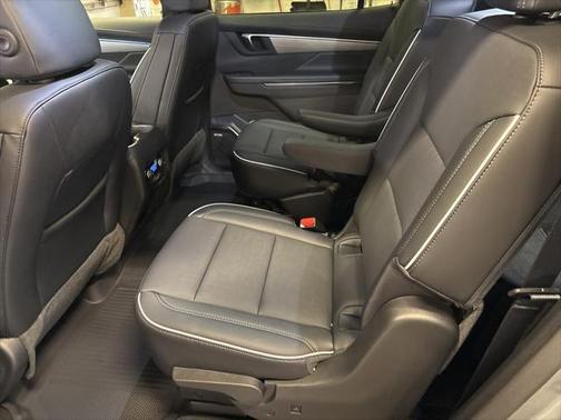 2025 Buick Enclave Preferred FWD