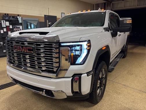 2024 GMC Sierra 2500 Denali