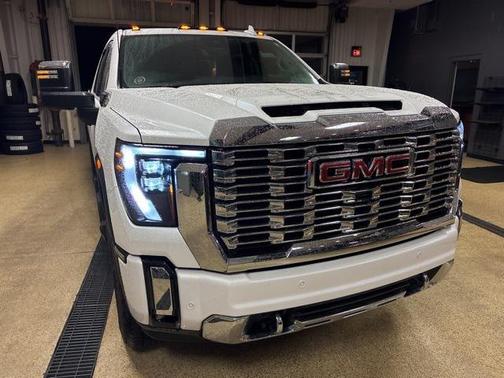 2024 GMC Sierra 2500 Denali