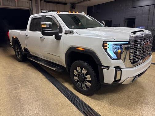 2024 GMC Sierra 2500 Denali