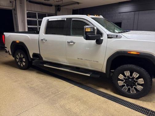 2024 GMC Sierra 2500 Denali