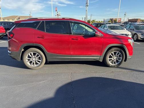 2022 GMC Terrain SLT